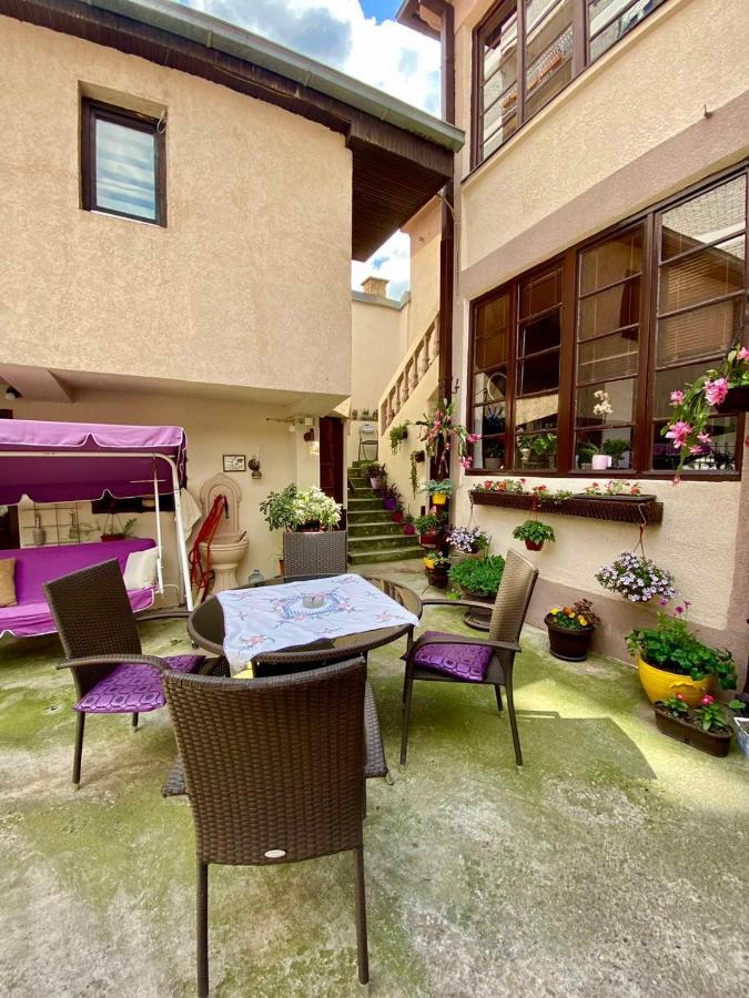 Viv Apartment 3 Nis Luaran gambar