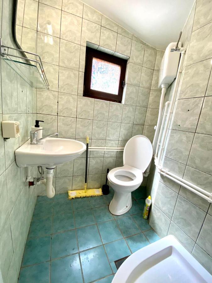 Viv Apartment 3 Nis Luaran gambar